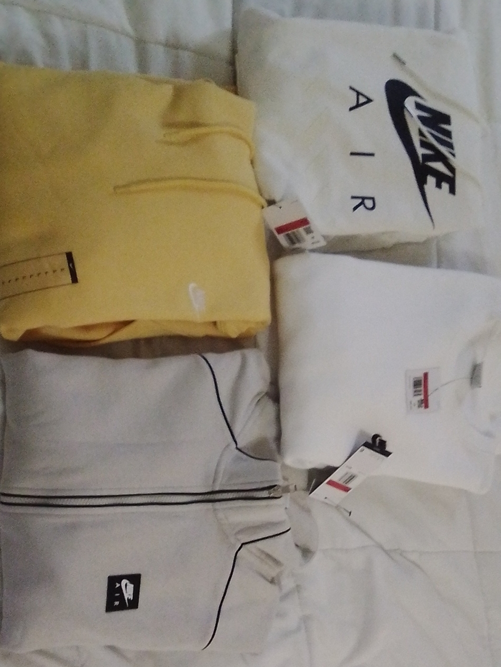 Nike Men’s Yellow Crewneck Sweatshirt - Soft Everyday Style